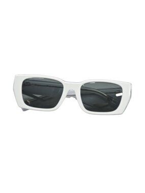 Burberry Poppy Sunglasses B4336 in White